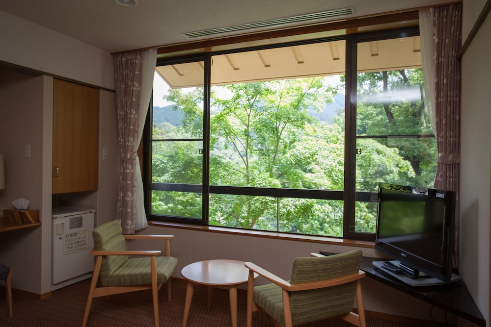 【ドリンクインクルーシブ】和洋室 リバービュー (会席せせらぎプラン 18時開始) 禁煙 客室1 | 青梅石神温泉 清流の宿 おくたま路