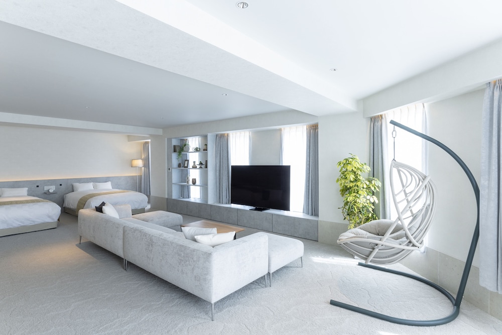 [Royal Suite] プライベートサウナ付 (90㎡) 禁煙 | ロイヤルチェスターナガサキ ホテルアンドリトリート