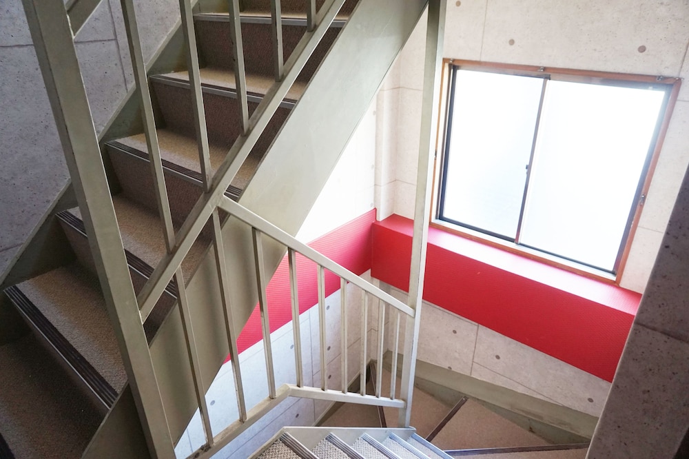 階段1 | コニテル なんば 2 号店