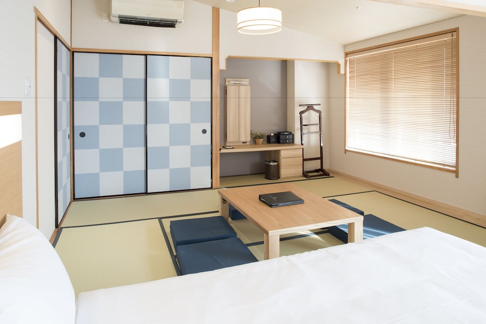 デラックスツイン和洋室 禁煙 | クレイトンベイホテル