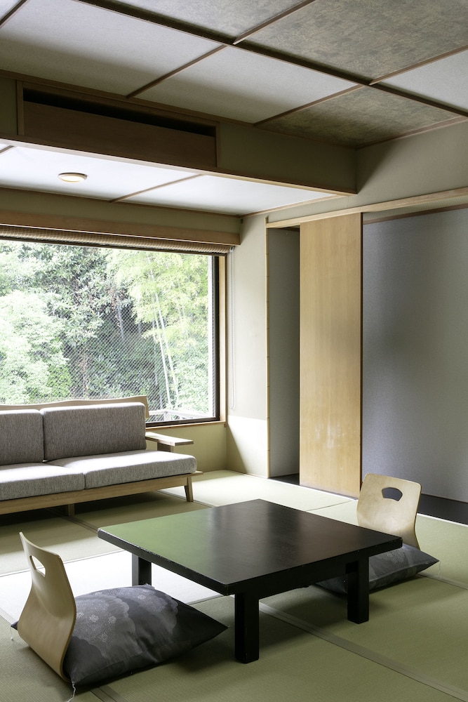 客室1 | 頼朝の湯 本陣