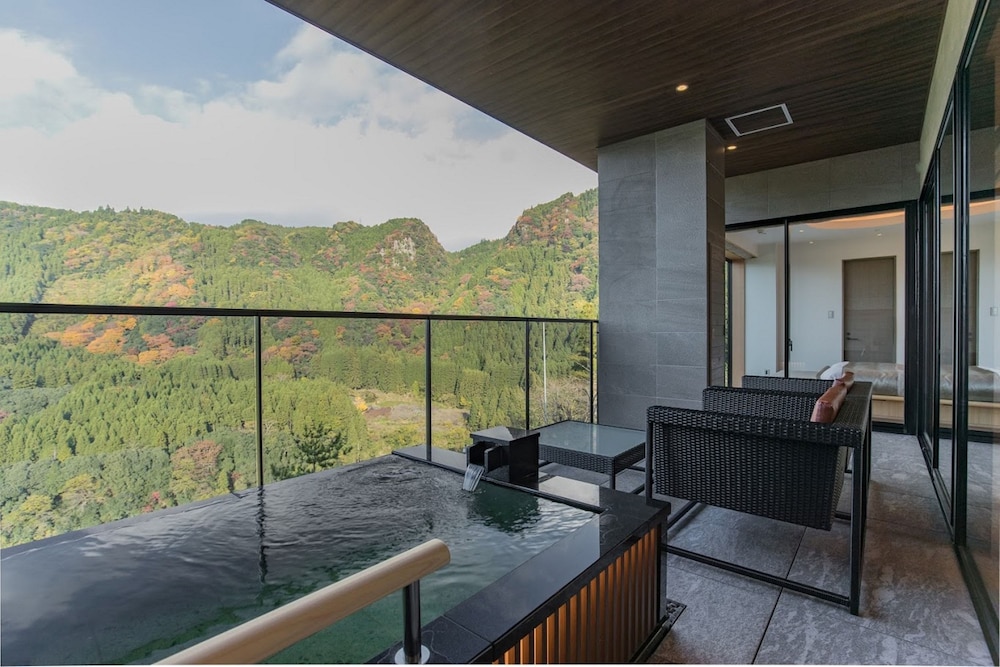 [温泉露天風呂付・別邸 鶯宿和洋室] (スイート) [禁煙] 客室2 | 奥日田温泉 うめひびき