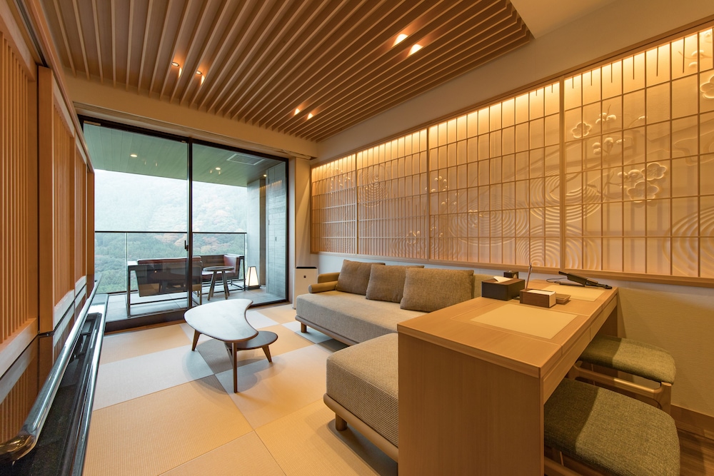 [温泉露天風呂付 別邸 鶯宿和洋室] (デラックス) [禁煙] | 奥日田温泉 うめひびき