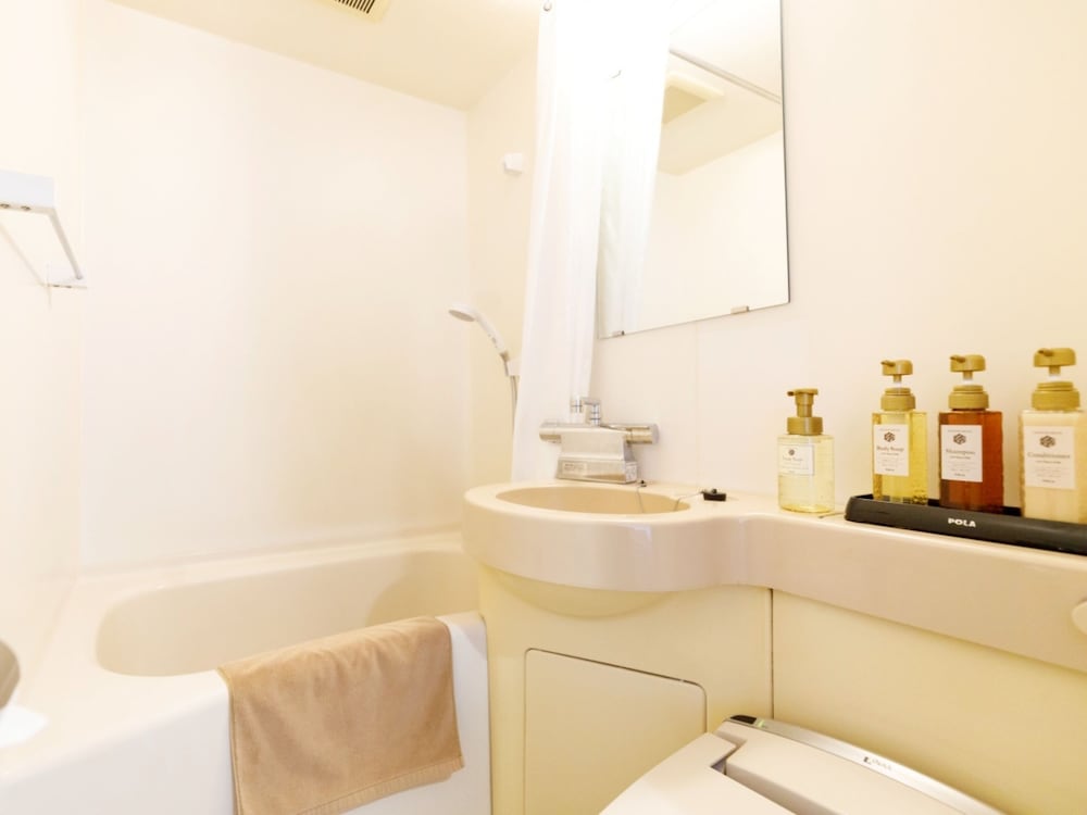 ダブルルーム 喫煙可 : タバコ ○ バスルーム0 | 宮崎ライオンズホテル