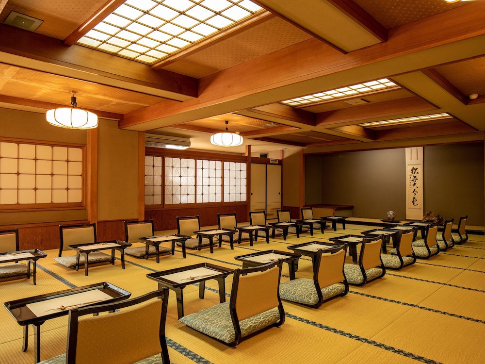 レストラン1 | 若松 箱根湯河原