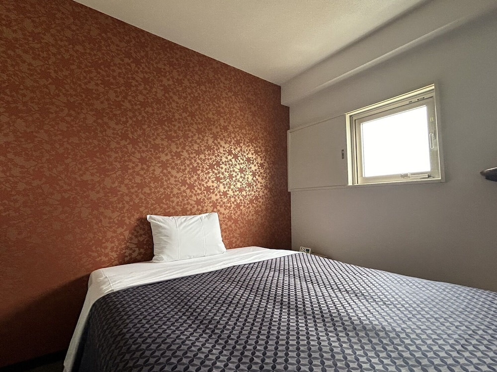 メインイメージ | ステップイン新大阪東口