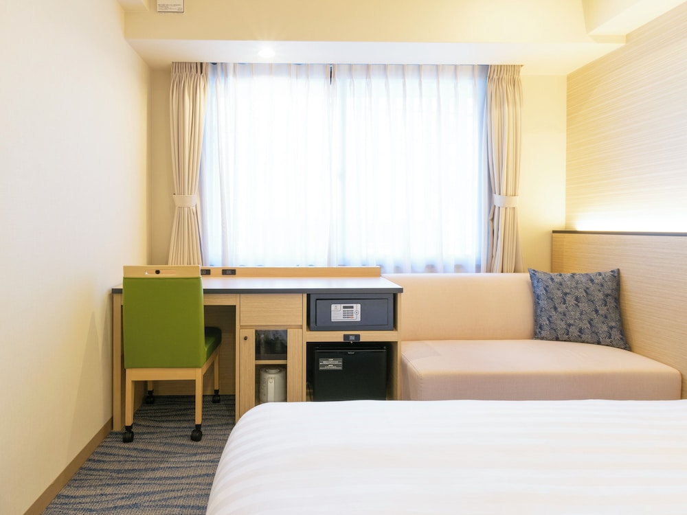 スタンダード ルーム シングルベッド 2 台 禁煙 客室3 | コンフォートイン京都四条烏丸