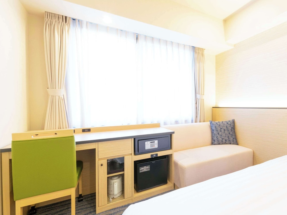 スタンダード ルーム シングルベッド 2 台 禁煙 客室7 | コンフォートイン京都四条烏丸
