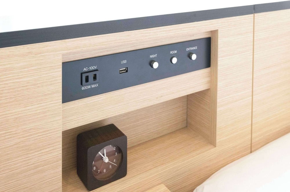 スタンダード ルーム ダブルベッド 1 台 禁煙 客室6 | コンフォートイン京都四条烏丸