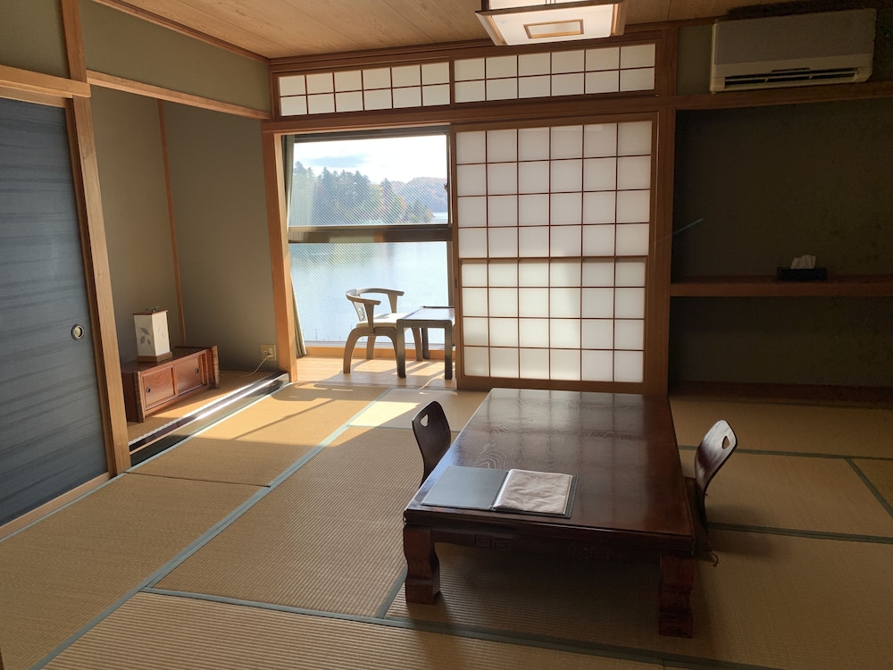 プレミアム ルーム 禁煙 レイクビュー | Nojiri Lake Resort