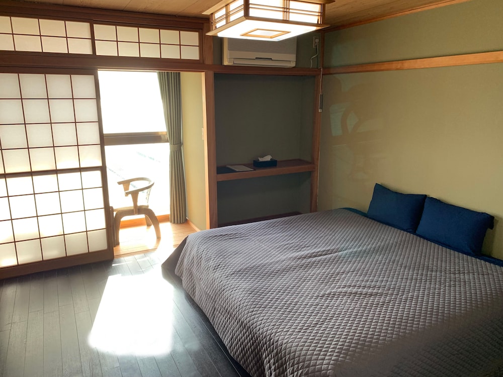 コンフォート ルーム キングベッド 1 台 禁煙 レイクビュー | Nojiri Lake Resort