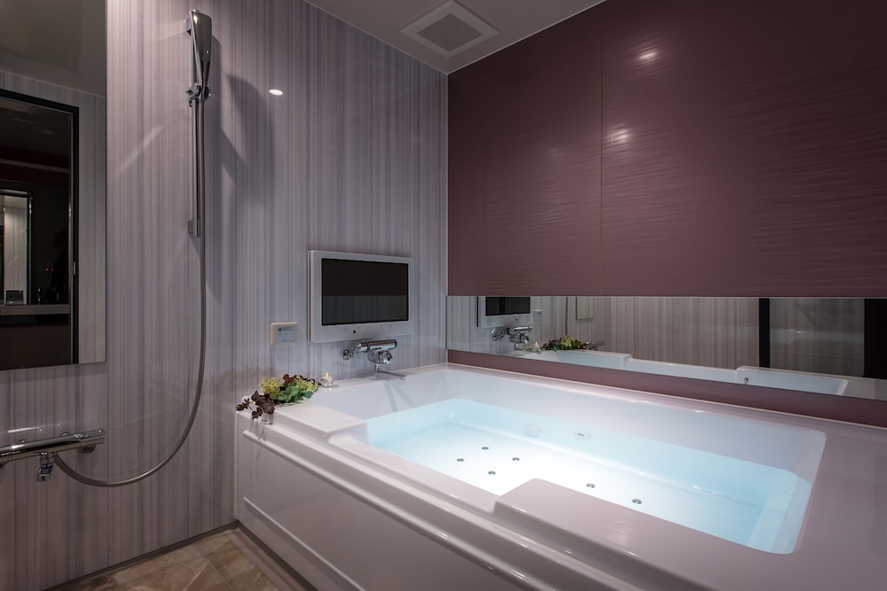 スタンダード ダブルルーム 喫煙可 バスルーム1 | ホテル シードット 小倉ベイ