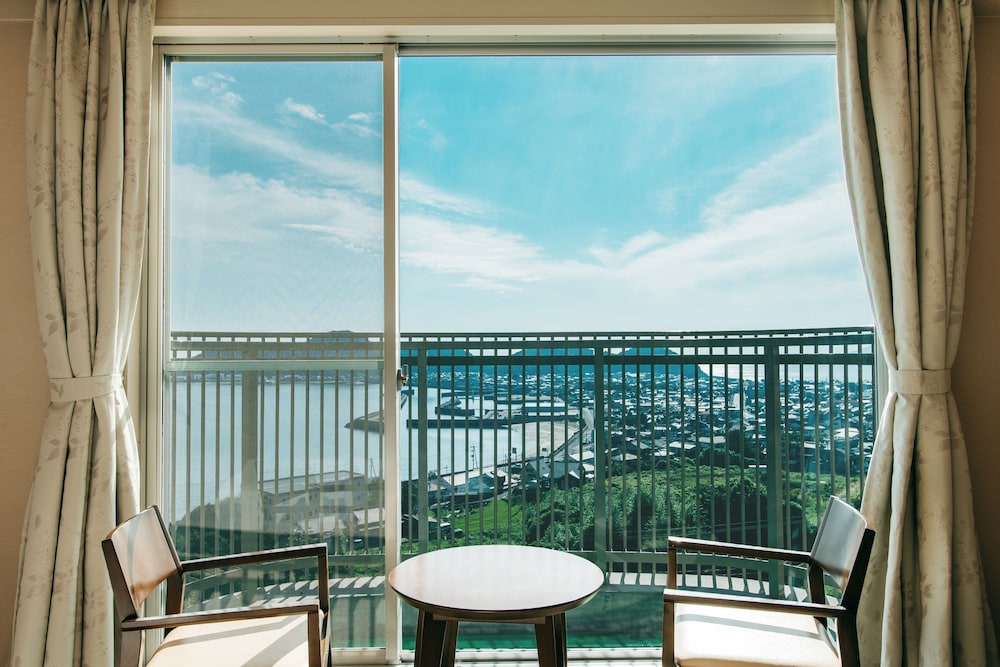 【上層階】スタンダード ツインルーム 禁煙 部屋からの景観0 | 亀の井ホテル せとうち光