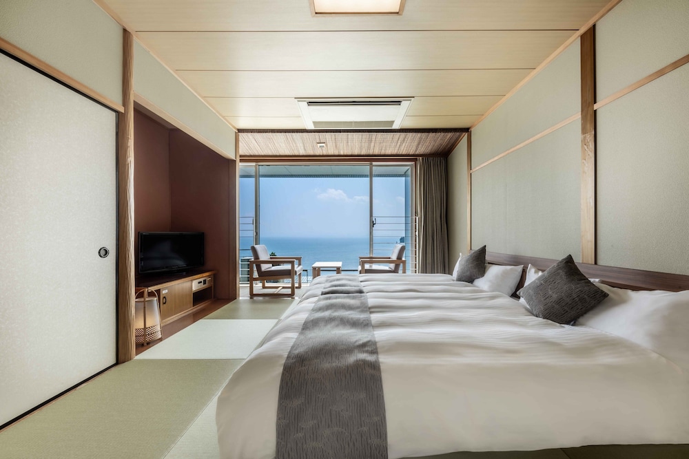 南館和室ツイン10畳 禁煙 客室2 | スパ & リゾート ホテルソラージュ 大分・日出