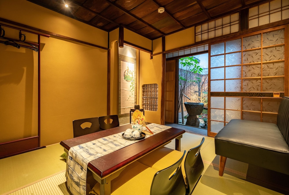 客室1 | 雲町屋 弁財天 KumoMachiya Benzaiten