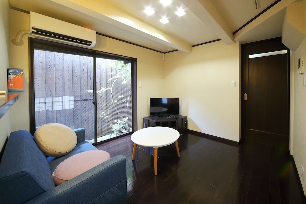 ハウス リビングルーム0 | 京の町 飛鳥