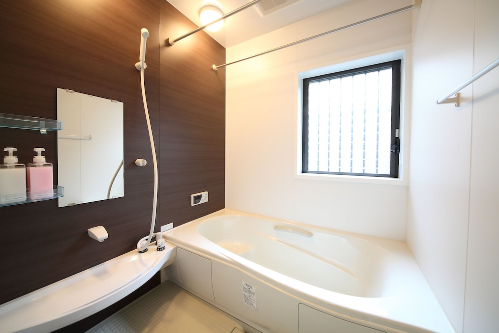 ハウス バスルーム1 | 京の町 飛鳥