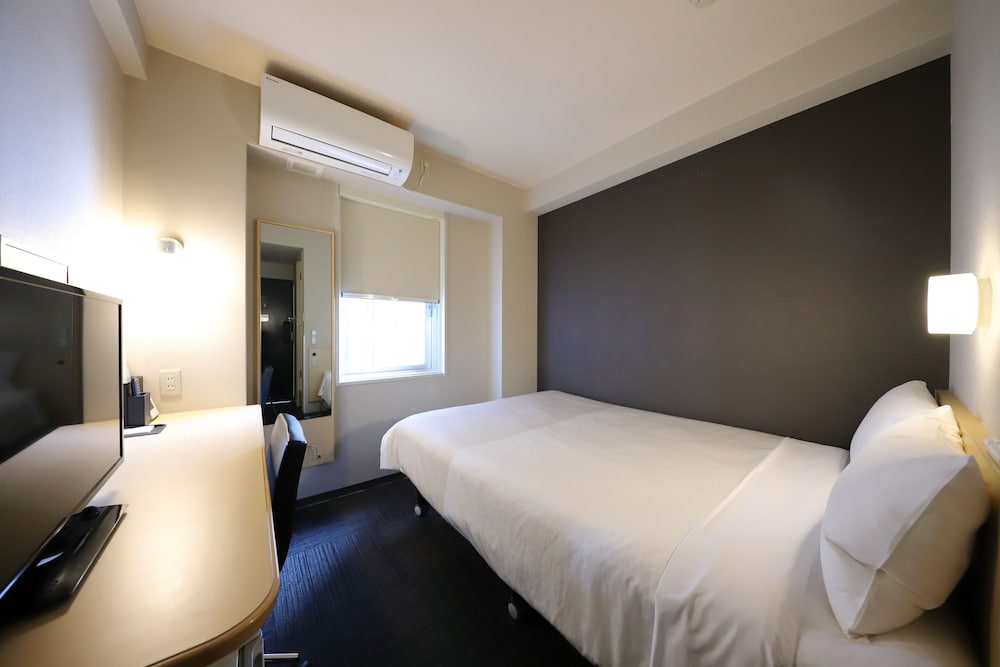 ダブルルーム 禁煙 | スマイルホテル京都烏丸五条