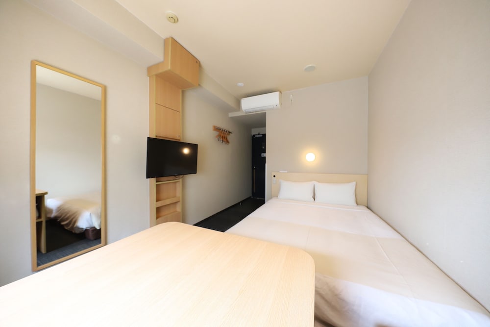 ダブルルーム [ベンチシート付]禁煙 | スマイルホテル京都烏丸五条