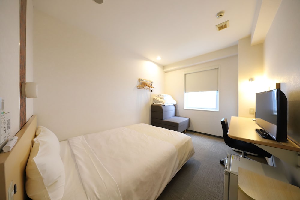 コネクティングルーム [ソファー付] 禁煙 客室1 | スマイルホテル京都烏丸五条