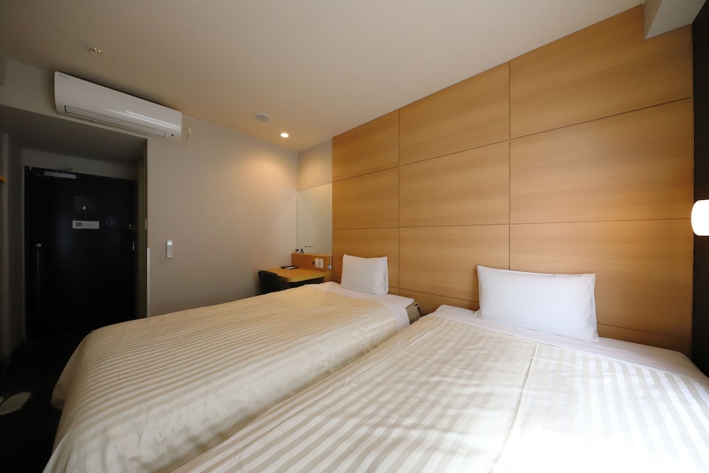 ツインルーム 禁煙 | スマイルホテル京都烏丸五条