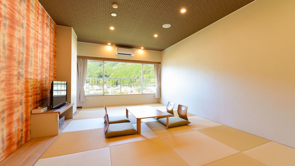 [禁煙]スーペリア和洋室シャワーのみ(淡雪館) | 大江戸温泉物語 ホテル鬼怒川御苑