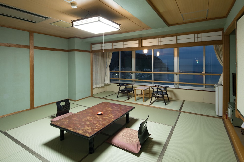 客室1 | 美保館 客室1 | 美保館