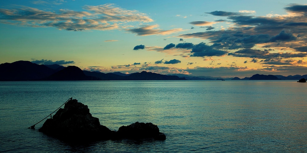 スーペリア ツインルーム 禁煙 浴槽 部屋からの景観0 | 夕景の宿 海のゆりかご 萩小町