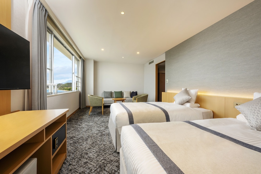 アクセシブルルーム（バス付）禁煙 客室1 | 亀の井ホテル 彦根