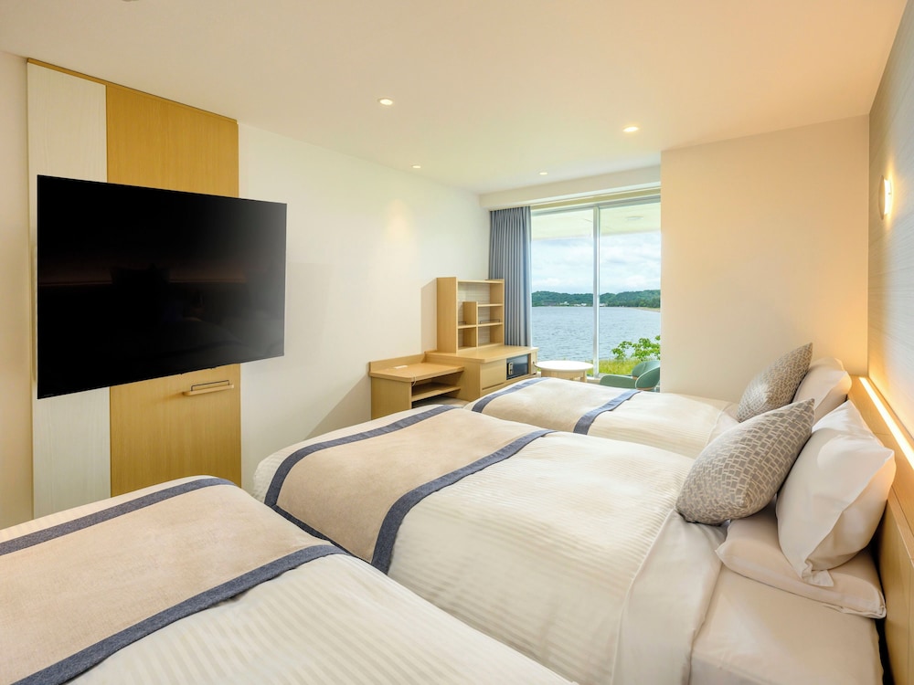 スーペリアトリプル（バス付）禁煙 客室1 | 亀の井ホテル 彦根