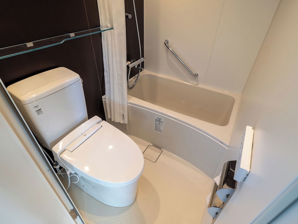 スーペリアコーナービュー(バス付)禁煙 バスルーム0 | 亀の井ホテル 彦根