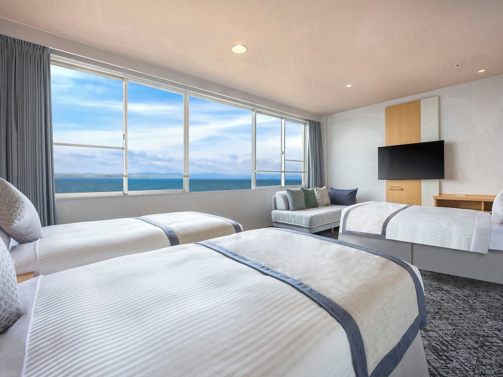 ファミリールーム（バス付）禁煙 | 亀の井ホテル 彦根