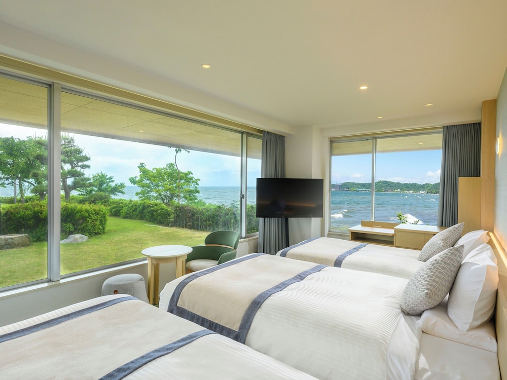 スーペリアコーナービュー(バス付)禁煙 | 亀の井ホテル 彦根