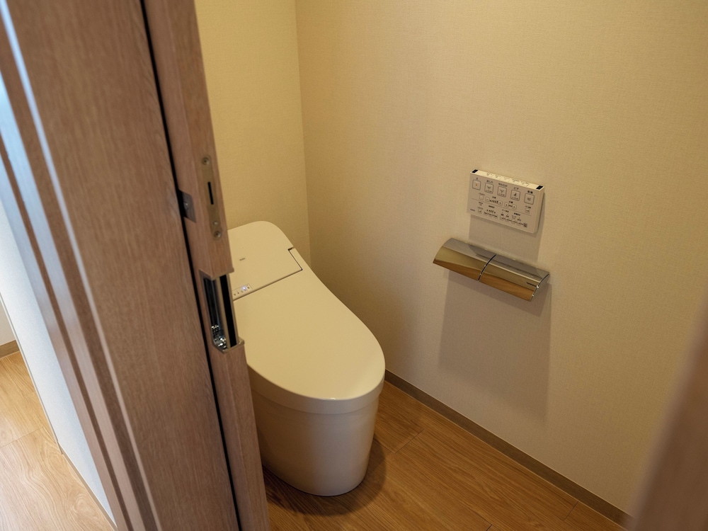 ビューバス付 デラックスルーム 禁煙 客室3 | 亀の井ホテル 彦根