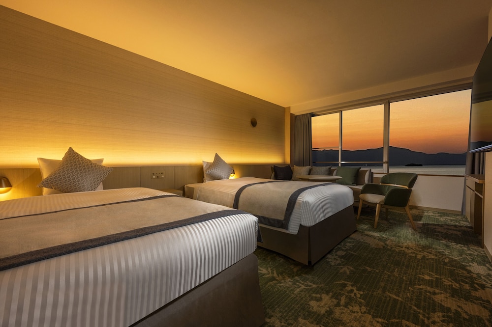 ビューバス付 デラックスルーム 禁煙 客室1 | 亀の井ホテル 彦根