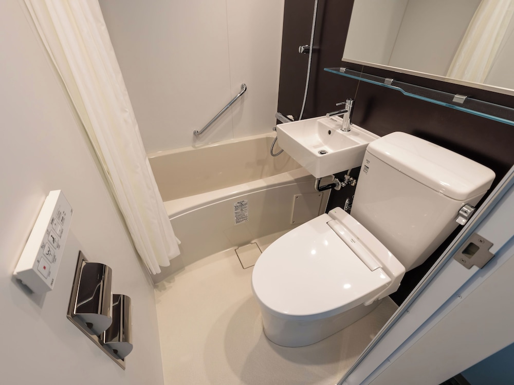 スーペリアツイン(バス付)禁煙 バスルーム0 | 亀の井ホテル 彦根