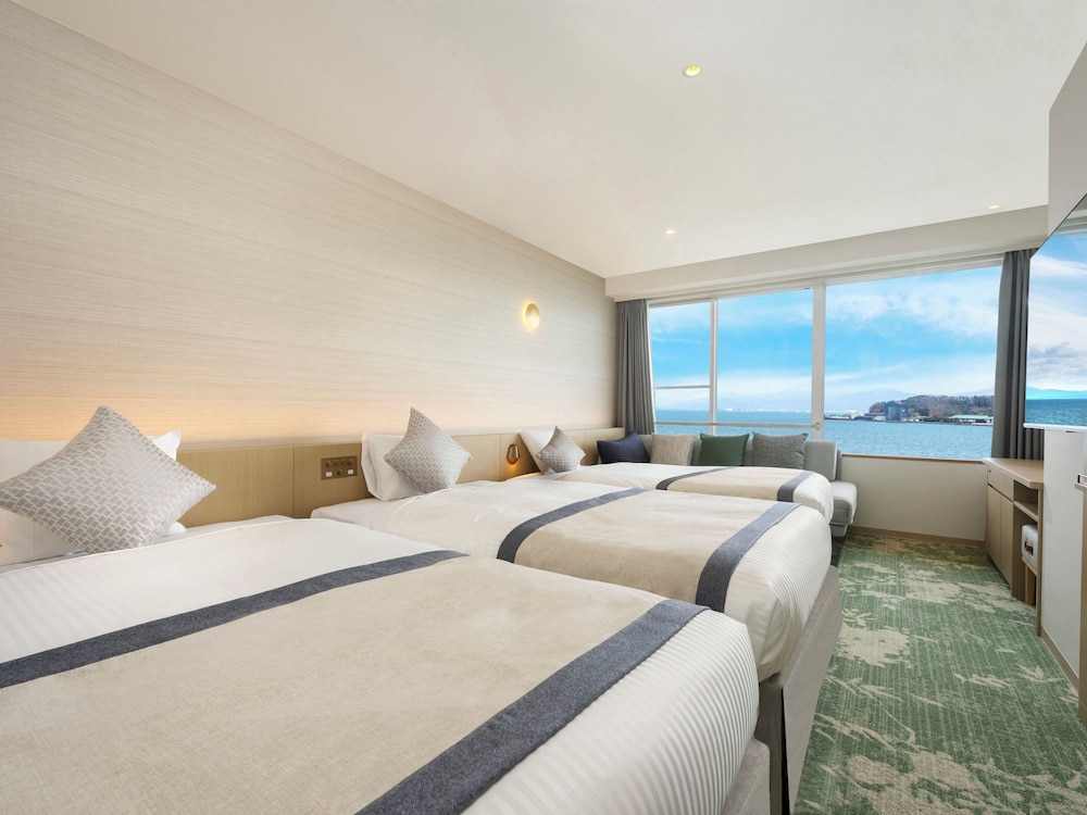 ビューバス付 デラックスルーム 禁煙 | 亀の井ホテル 彦根