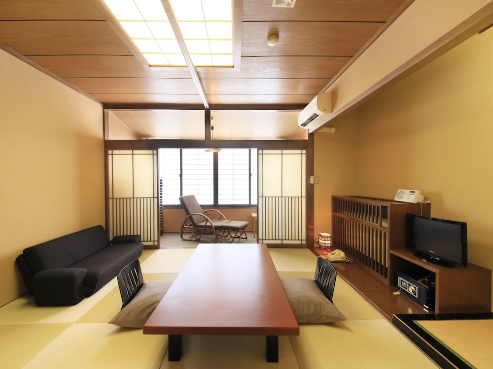 和室 露天風呂&トイレ付 客室1 | 彩花亭時代屋
