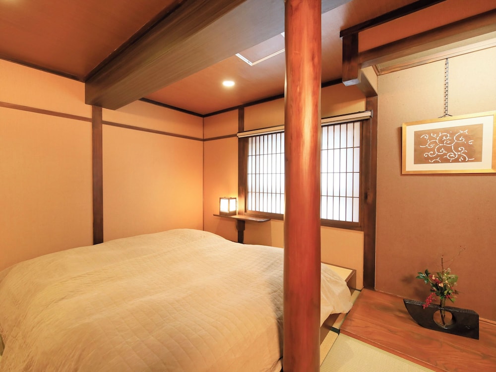 和室 ローベッド & 露天風呂付 客室3 | 彩花亭時代屋