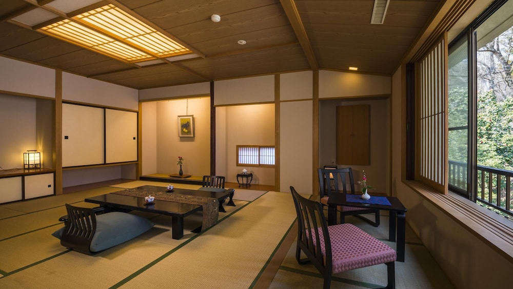 スタンダード ルーム 禁煙 マウンテンビュー | かっぱの宿 旅館三治郎