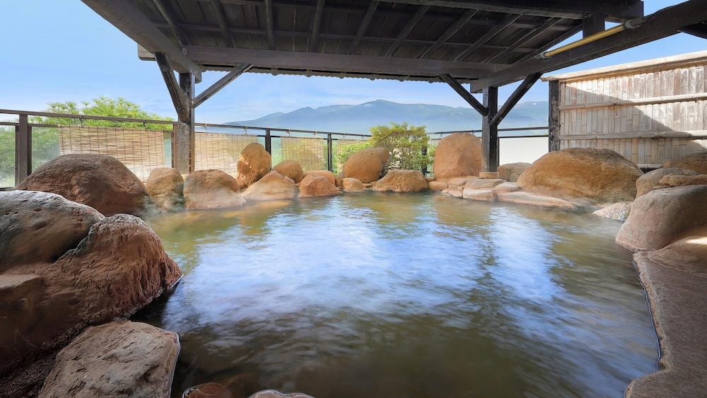 スタンダード ルーム 禁煙 マウンテンビュー バスルーム1 | かっぱの宿 旅館三治郎