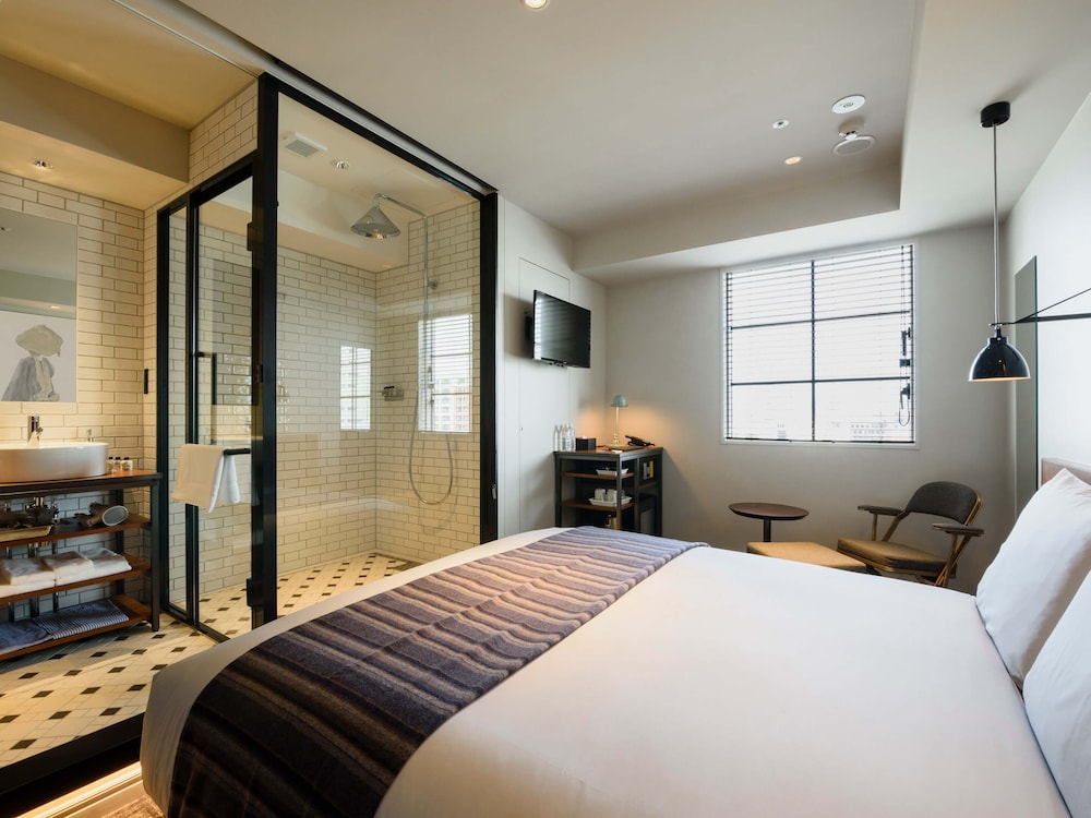 ダブルルーム, キングベッド (レインシャワーのみ) | 恵比寿ホリックホテル