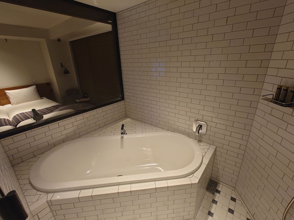 デラックスハリウッドツインルーム バスルーム0 | 恵比寿ホリックホテル