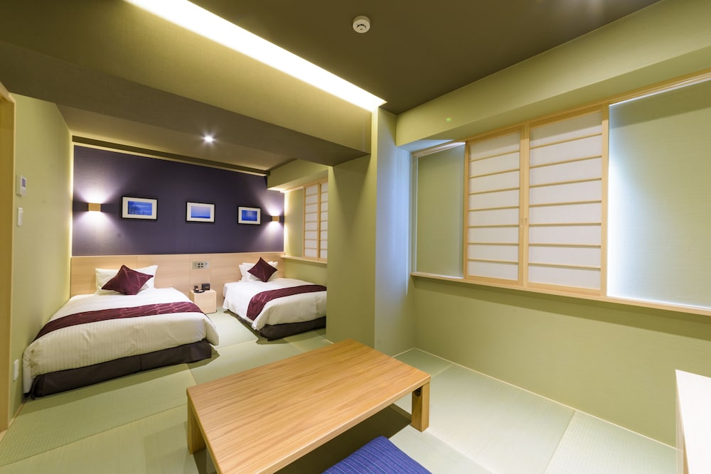 デラックス ルーム シングルベッド 2 台 禁煙 浴槽 客室7 | ベストウェスタンプラスホテルフィーノ千歳