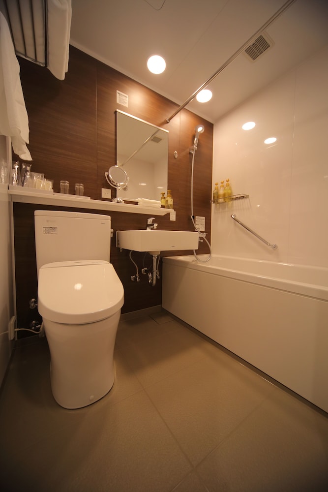 エグゼクティブ ルーム ベッド (複数台) 禁煙 バスルーム2 | ベストウェスタンプラスホテルフィーノ千歳