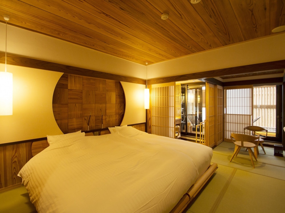 客室1 | 強羅花扇 円かの杜