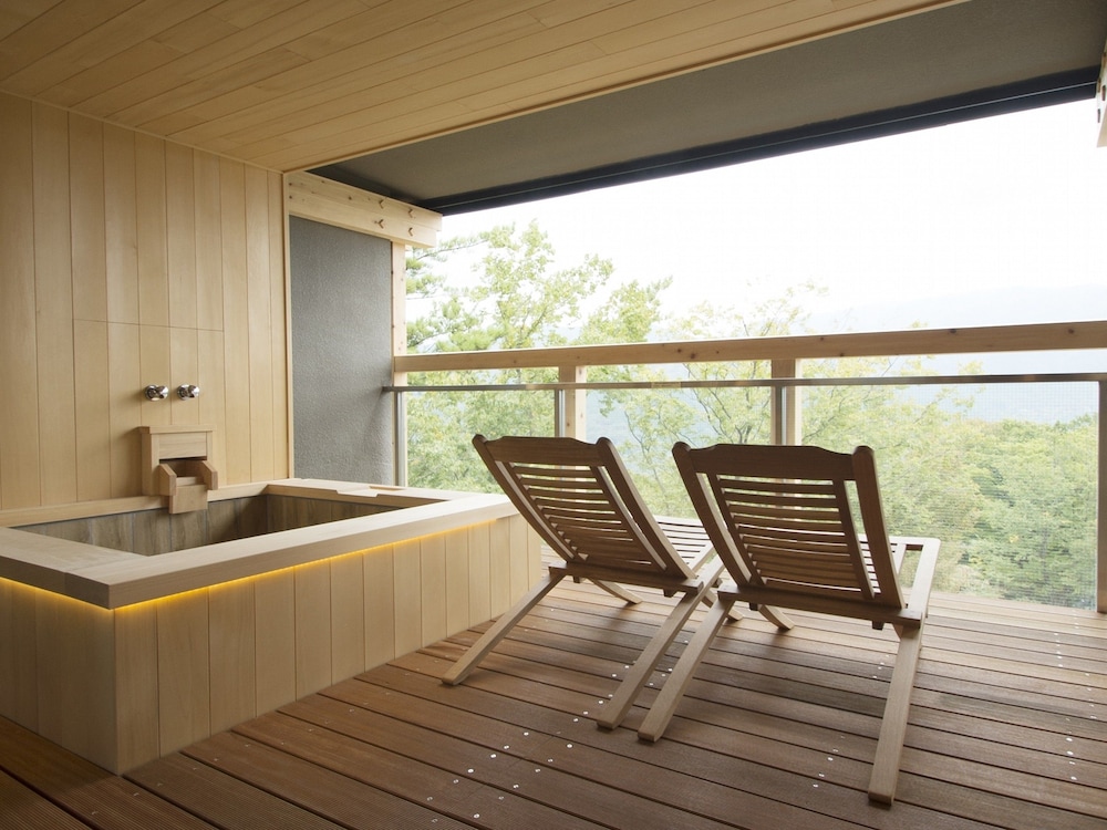 メインイメージ | 強羅花扇 円かの杜