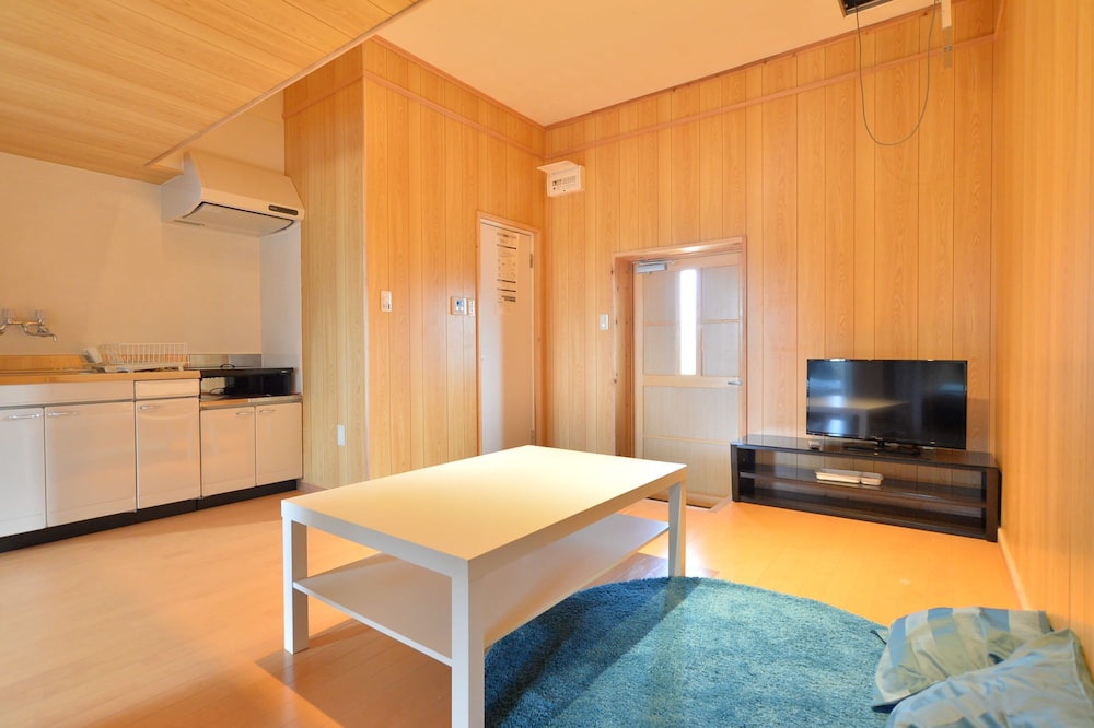 ファミリールーム みちぶし キッチン付 リビングルーム0 | スターライトテラス照家