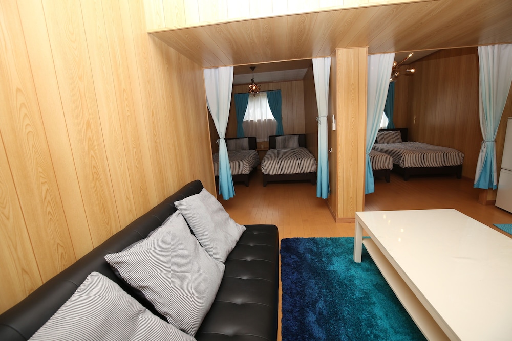 ファミリールーム みちぶし キッチン付 リビングルーム2 | スターライトテラス照家