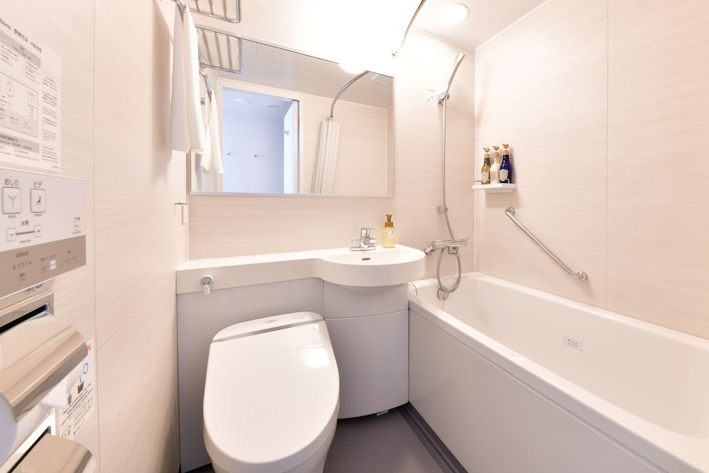 スタンダード ダブルルーム 禁煙 バスルーム0 | ベッセルホテルカンパーナ名古屋